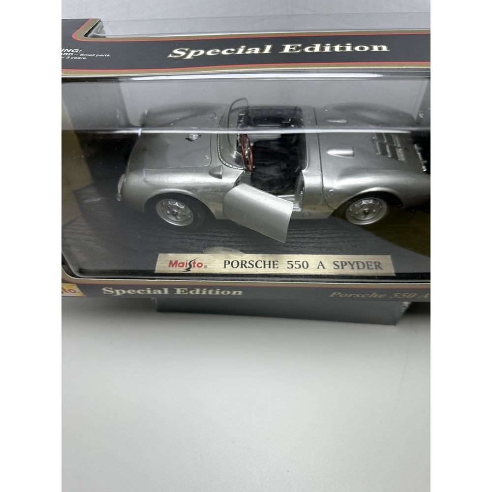 Maisto Special Edition 1:18 Porsche 550A Spyder Silver Diecast w/ Case 1958
